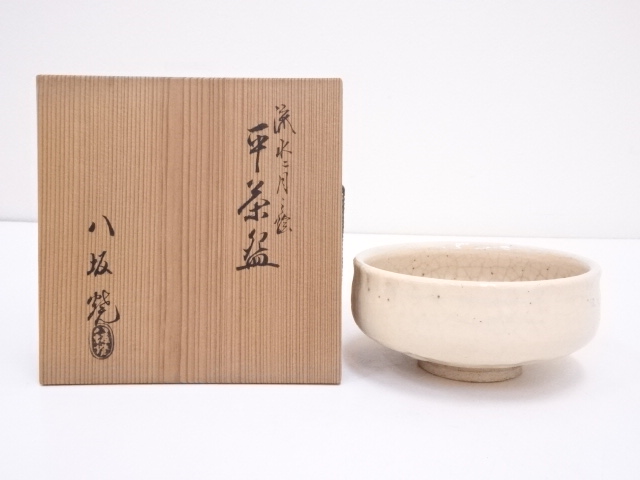 JAPANESE TEA CEREMONY WHITE RAKU TEA BOWL CHAWAN / YASAKA WARE 